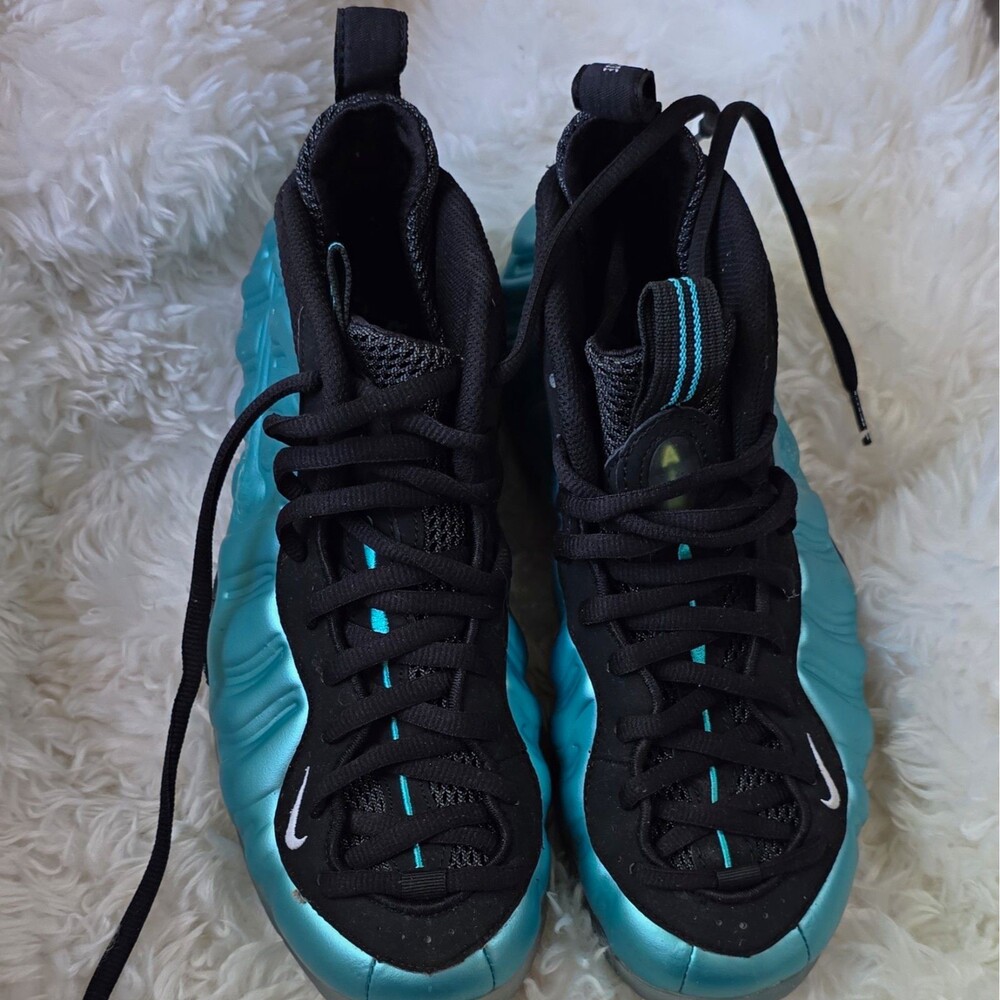 Nike Air Foamposite Mid Top Basketball Sneakers Black Blue Lace Up Rubber